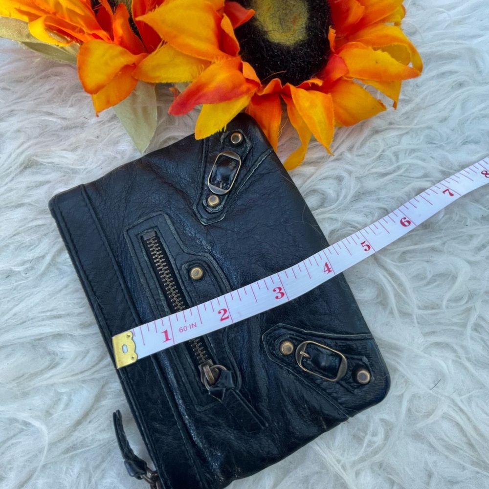 ❤️HP❤️💯 AUTHENTIC Balenciaga leather coin purse - Picture 3 of 7
